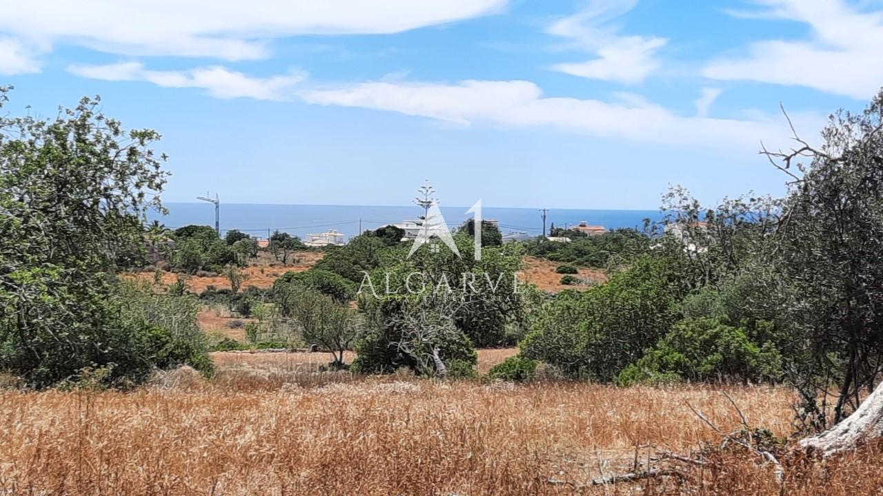 ALBUFEIRA – BUILDING PLOT WITH SEA VIEW