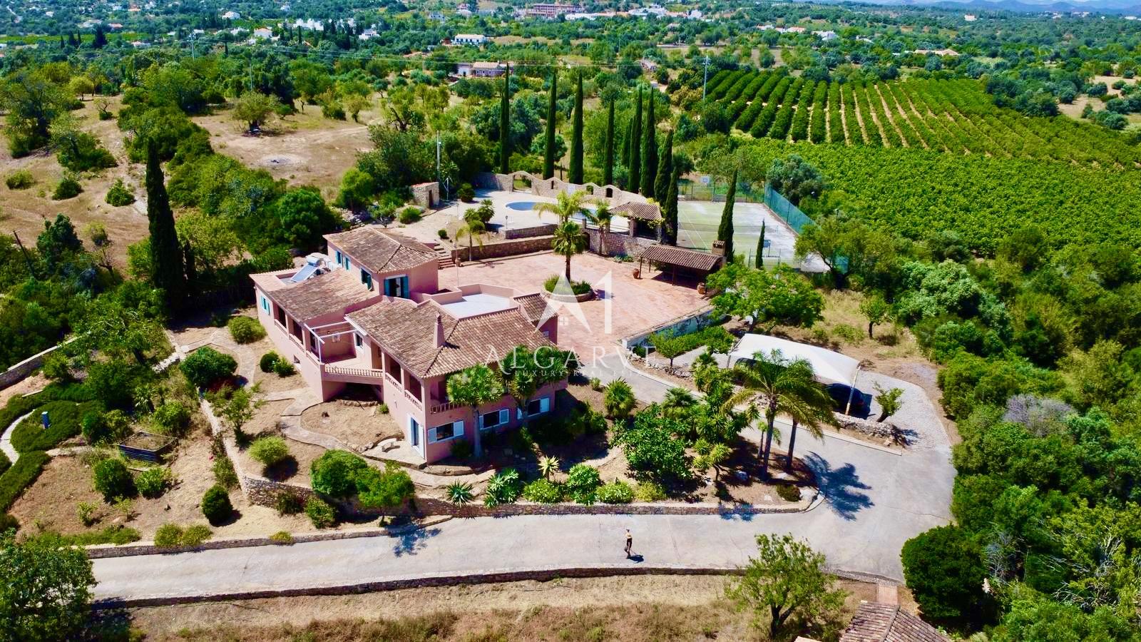 OPULENT ESTATE IN HARMONY WITH ALGARVE'S NATURE BEAUTY IN THE EASTERN ALGARVE