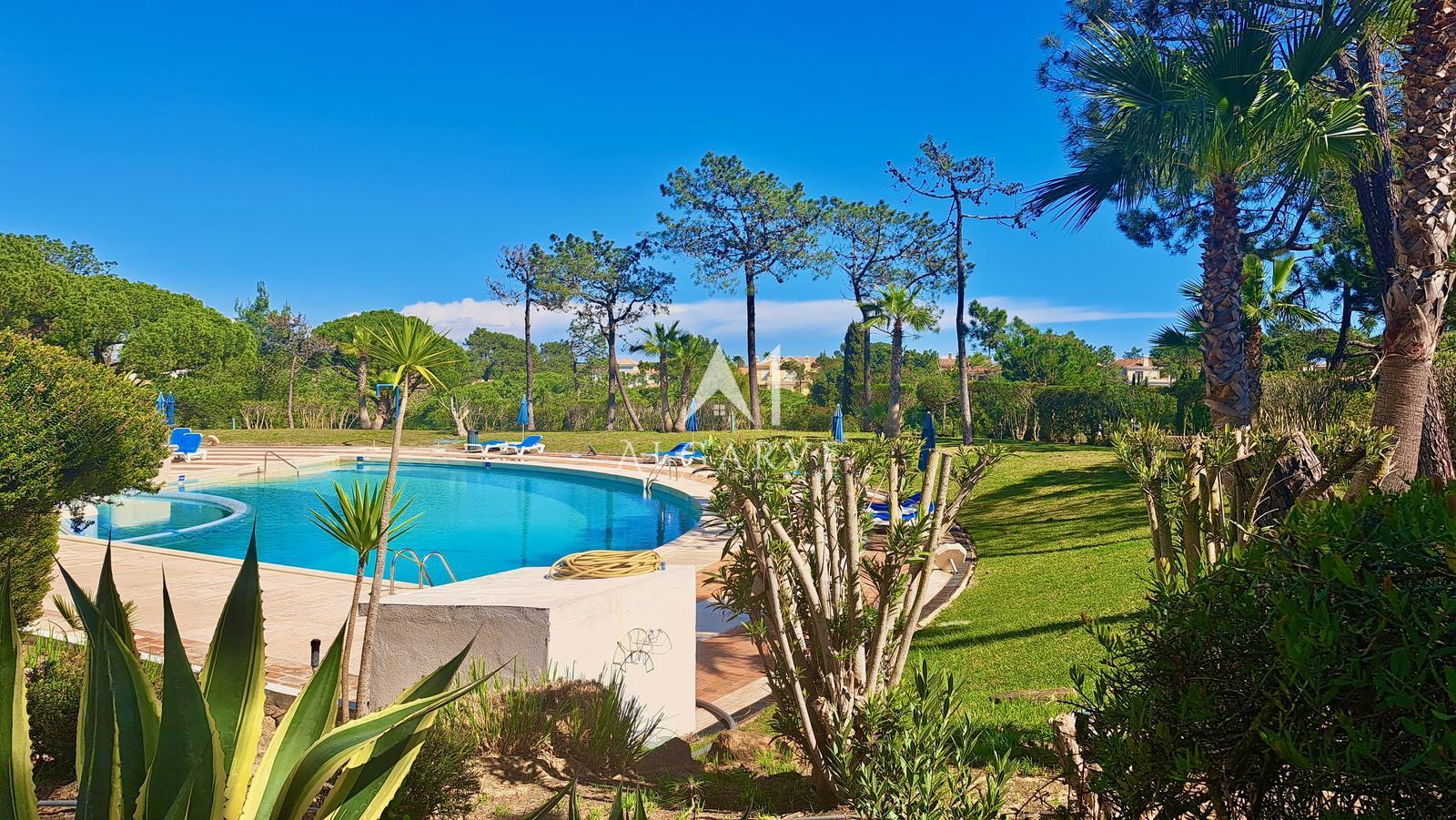APARTAMENTO ESTÚDIO PARCIALMENTE REMODELADO NA QUINTA DO LAGO - OPORTUNIDADE DE INVESTIMENTO PRIME
