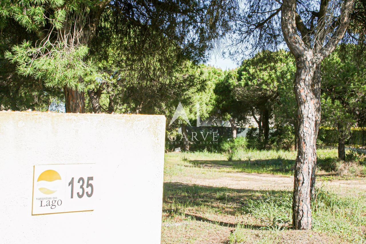 FANTÁSTICO TERRENO PARA CONSTRUÇÃO